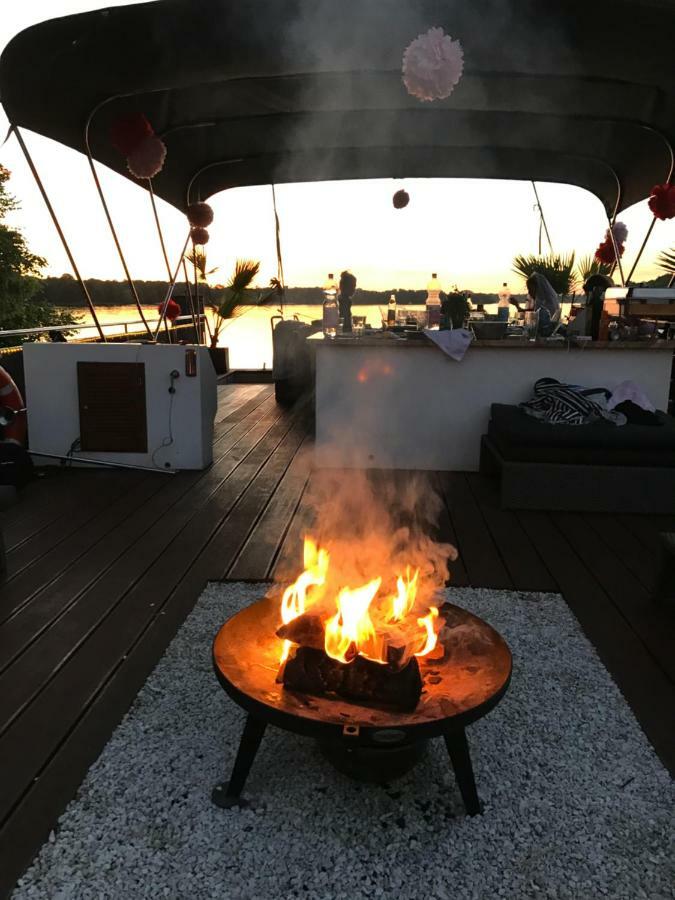 Hausboot Deluxe Otel Berlin Dış mekan fotoğraf